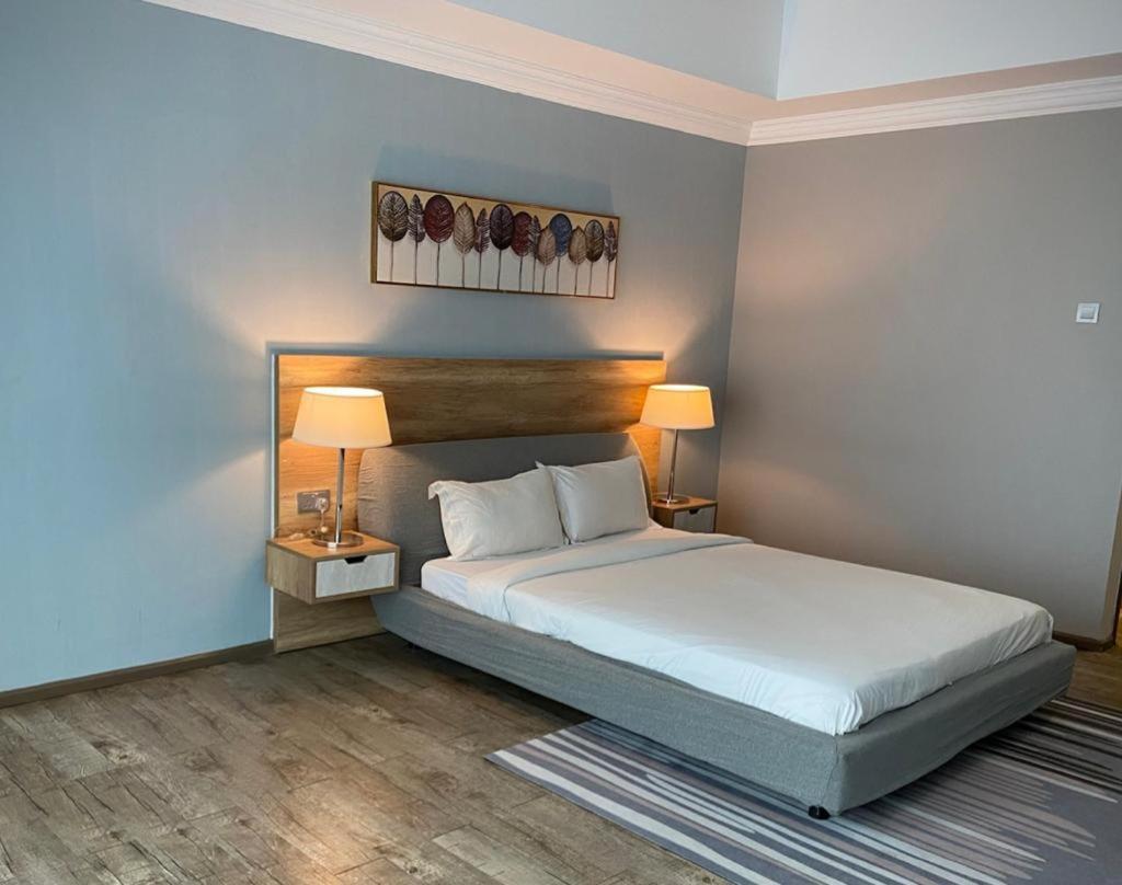 The Lanes Hotel Tutong Kültér fotó