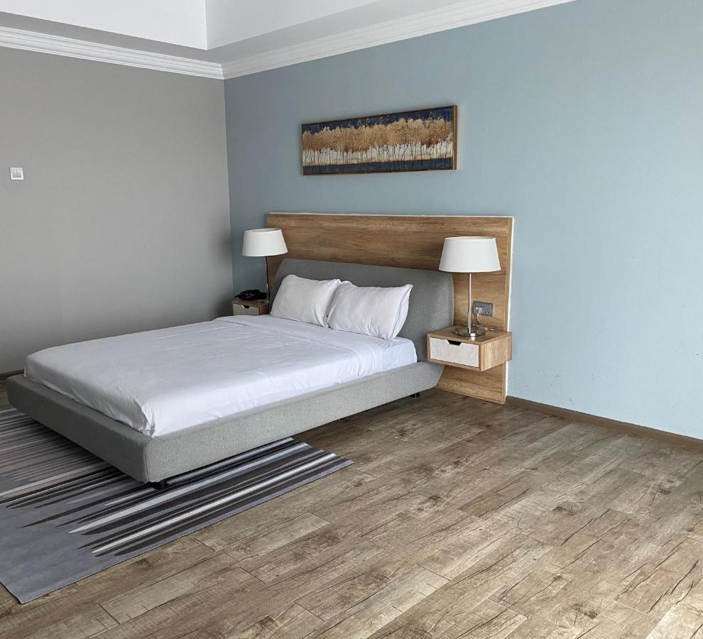 The Lanes Hotel Tutong Kültér fotó