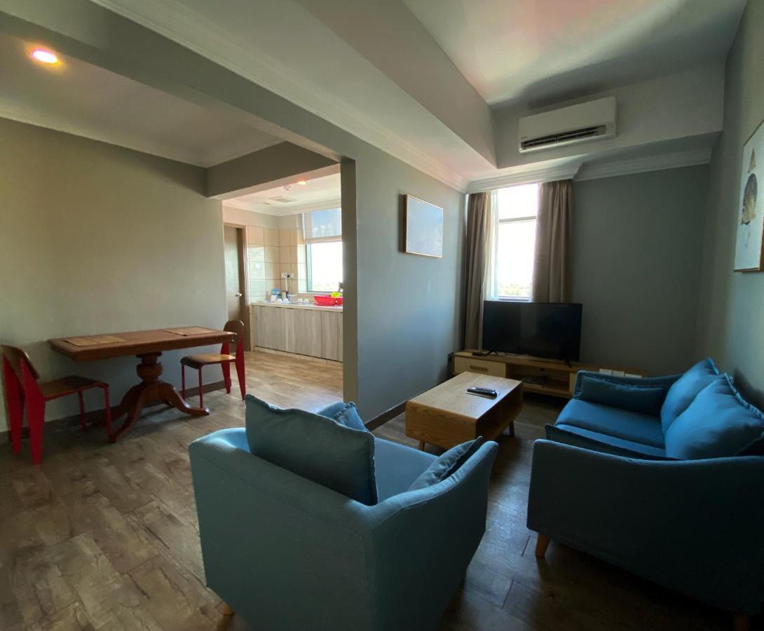 The Lanes Hotel Tutong Kültér fotó