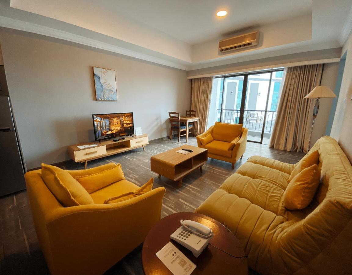 The Lanes Hotel Tutong Kültér fotó